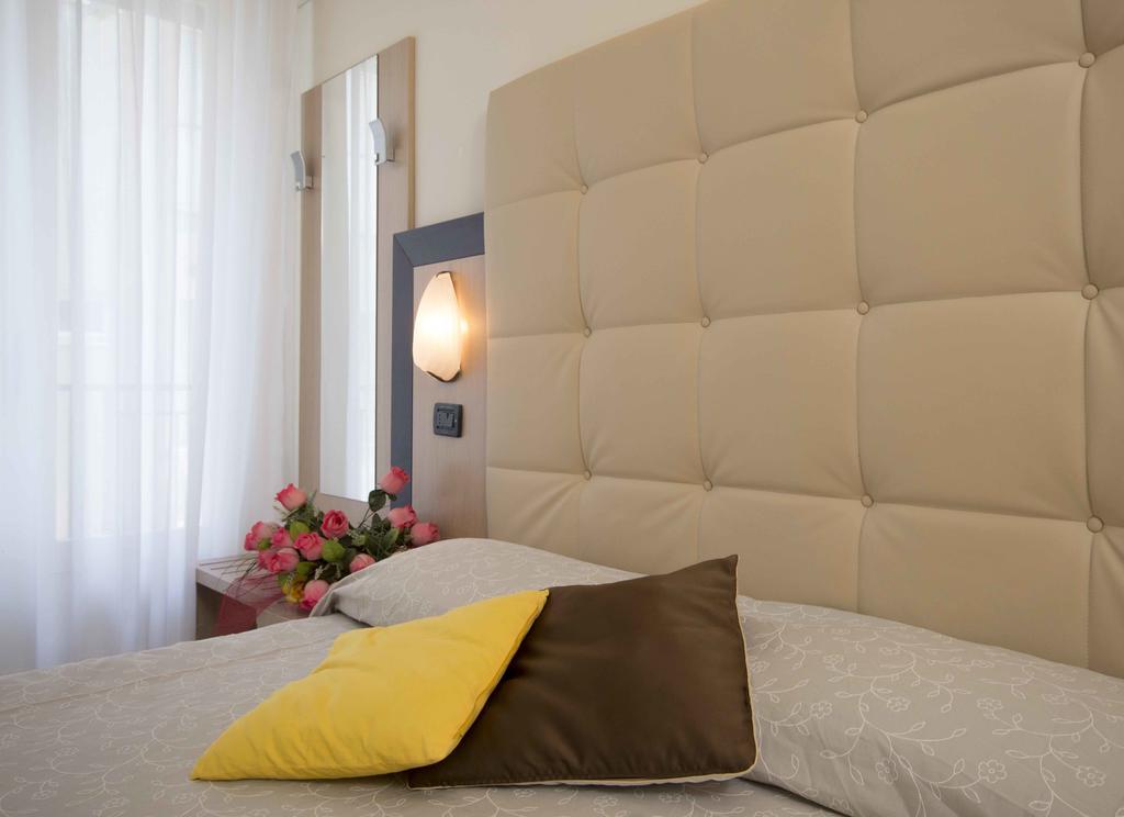 Hotel Veliero Rimini Room photo